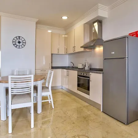 شقة Casa Sunset - Beautiful In The Centre Of With Roof Terrace ألفور