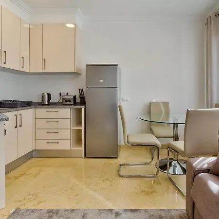 شقة Casa Sunset - Beautiful In The Centre Of With Roof Terrace *