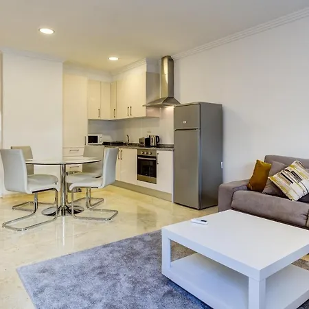Casa Sunset - Beautiful In The Centre Of With Roof Terrace * Alvor