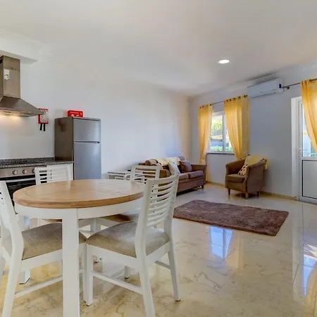 Apartment Casa Sunset - Beautiful In The Centre Of With Roof Terrace Alvor