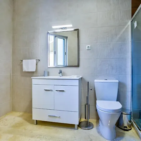 Casa Sunset - Beautiful In The Centre Of With Roof Terrace Apartamento Alvor