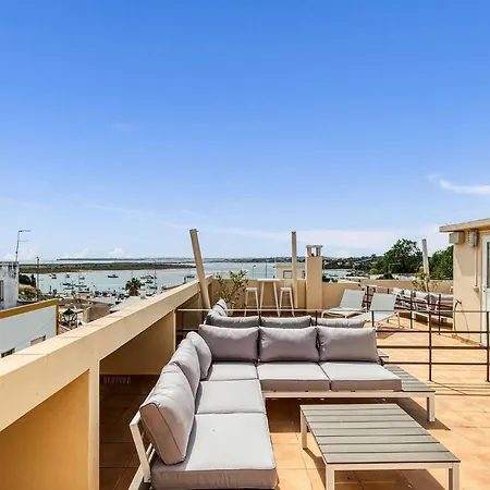 Apartment Casa Sunset - Beautiful In The Centre Of With Roof Terrace Alvor