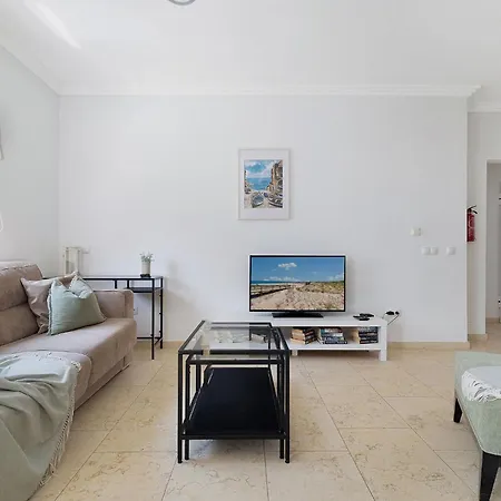 Casa Sunset - Beautiful In The Centre Of With Roof Terrace Alvor