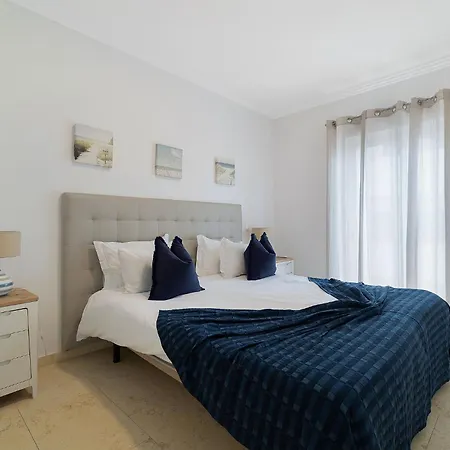 Casa Sunset - Beautiful In The Centre Of With Roof Terrace * Alvor