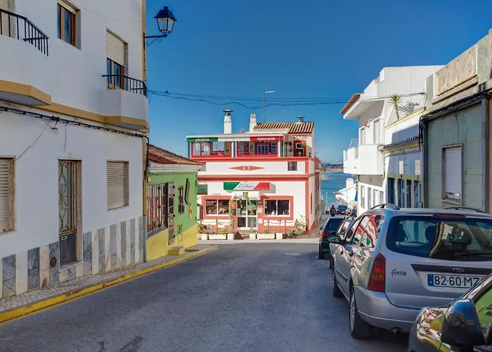 Daire Casa Sunset - Beautiful In The Centre Of With Roof Terrace Alvor