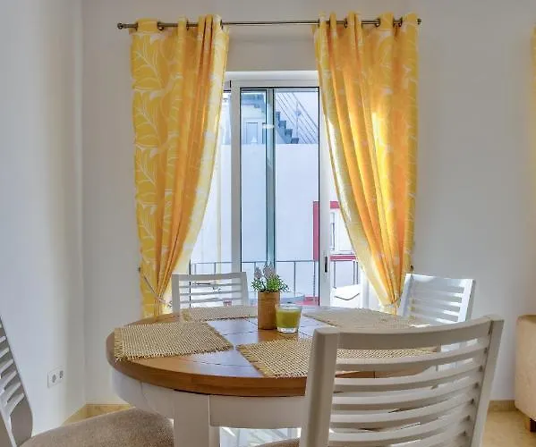 Daire Casa Sunset - Beautiful In The Centre Of With Roof Terrace *