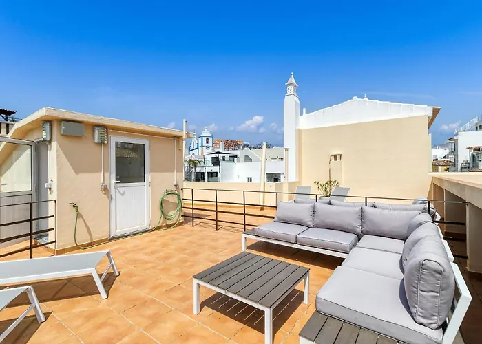 Casa Sunset - Beautiful In The Centre Of With Roof Terrace Daire Alvor