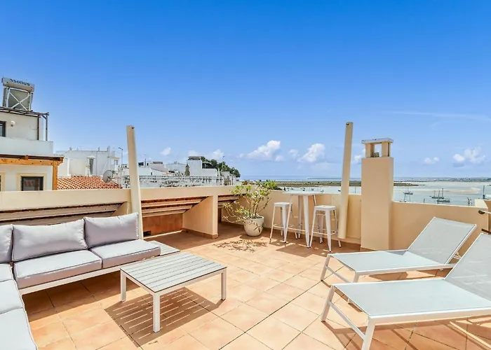 Casa Sunset - Beautiful In The Centre Of With Roof Terrace Daire Alvor